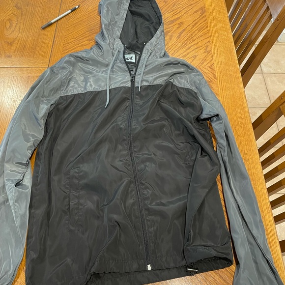 Grey and black “beautiful giant” raincoat - Picture 2 of 6